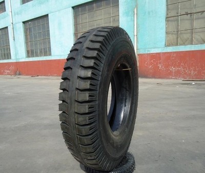 優質農用載重卡車輪胎1000-20羊角水曲花紋——高密錦途橡膠批發詳解